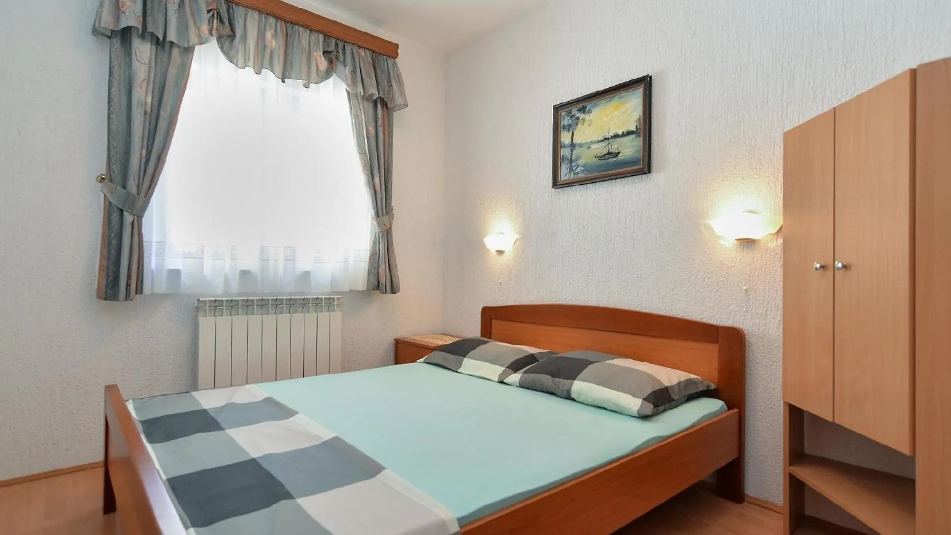 Apartment Ferienwohnung Fuer 4 Personen Ca 40 Qm In Liznjan, Istrien Suedkueste Von Istrien